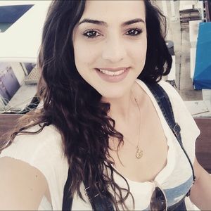 Meet your Posher, Lisandra